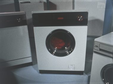 af9010_ifard2016201.14_zanussi_washing_machines_7_seconds_mezzanine.01