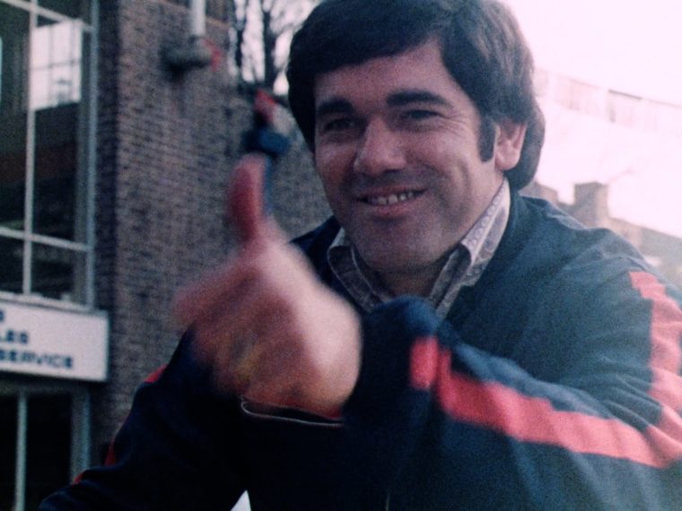 OE-25065 The Natural Choice (Car).mov_h264.mov.01_00_19_06.Still003-min