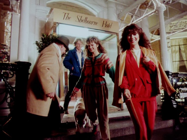 OE-25076 No Beer Comes Near (Elkie).mov_h264.mov.01_00_13_23.Still004-min