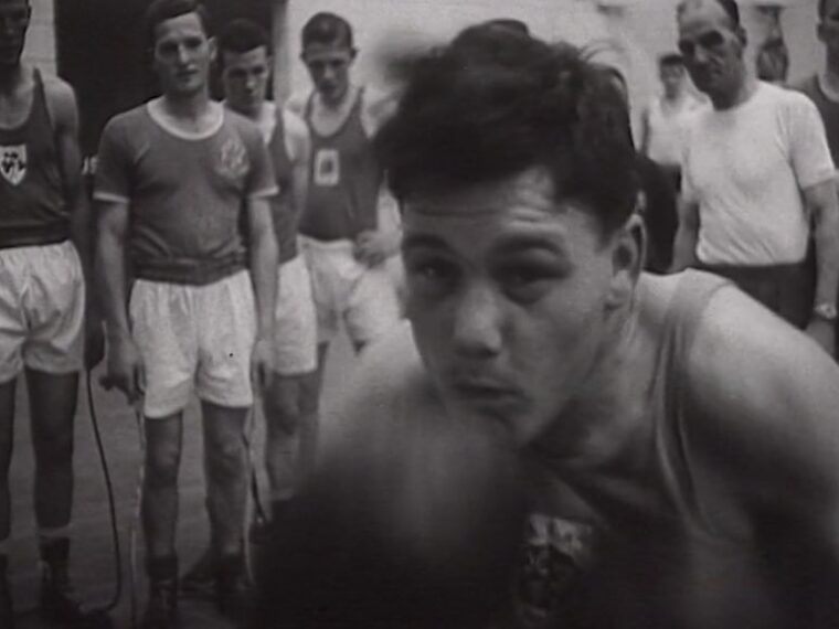 AA911_e11.3_Irish-Boxers-Train-For-South Africa