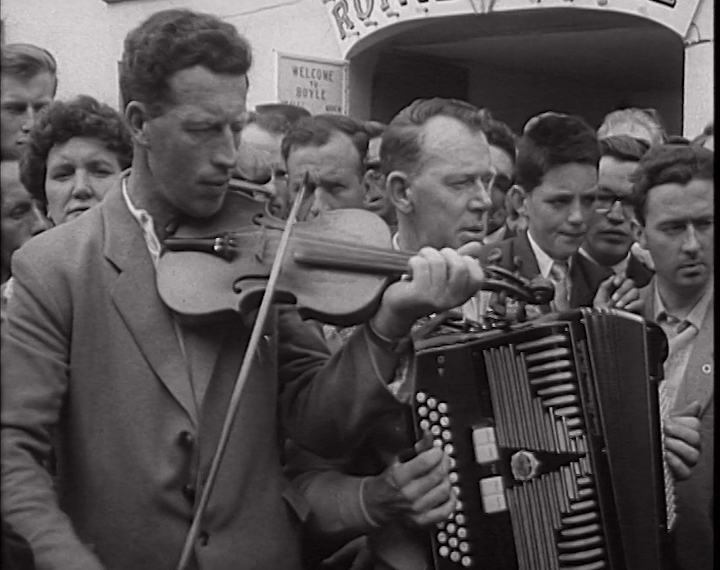 aaa1352-E54.4-Fleadh Ceoil -Boyle-01