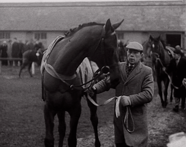 mv264aa_E188.2_Baldoyle Races Despite Snow and Ice