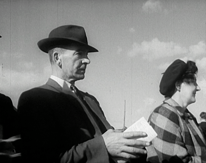 mv274aa_E.22.1_Kerry Goes to Listowel Races