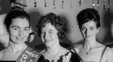 mv297aa_e74.4_Kerry Girl Wins National Beaty Contest