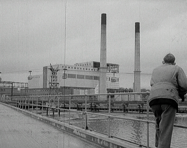 mv297aa_e75.4_Ireland’s First Oil-Fired Power Station