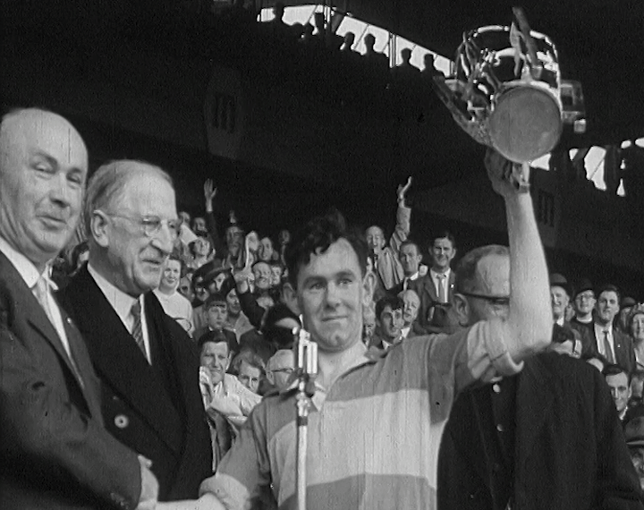 mv298aa_E118_Croke Park All Ireland Hurling Final Tipp Just Makes It