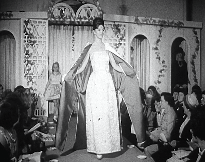 mv298aa_E119.4_Autumn Fashions Preview