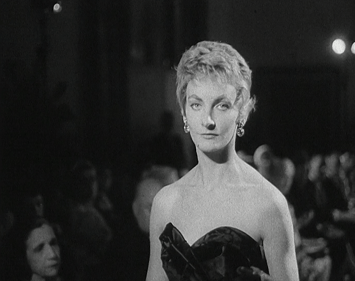 mv298aa_E9.2_Autumn Fashions