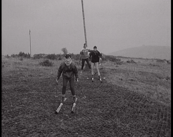 mv299_E128.2_Winter Sports in Dublin Mountains