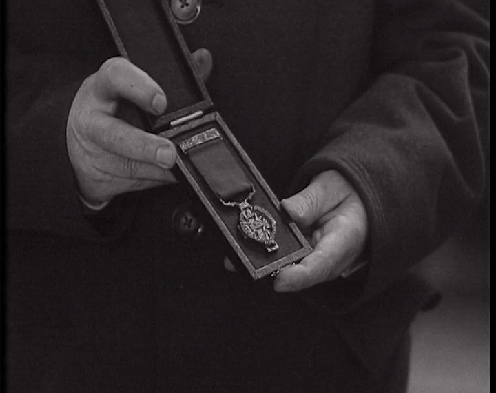 mv299aa_E128.1_Tribute Paid To Congo Dead