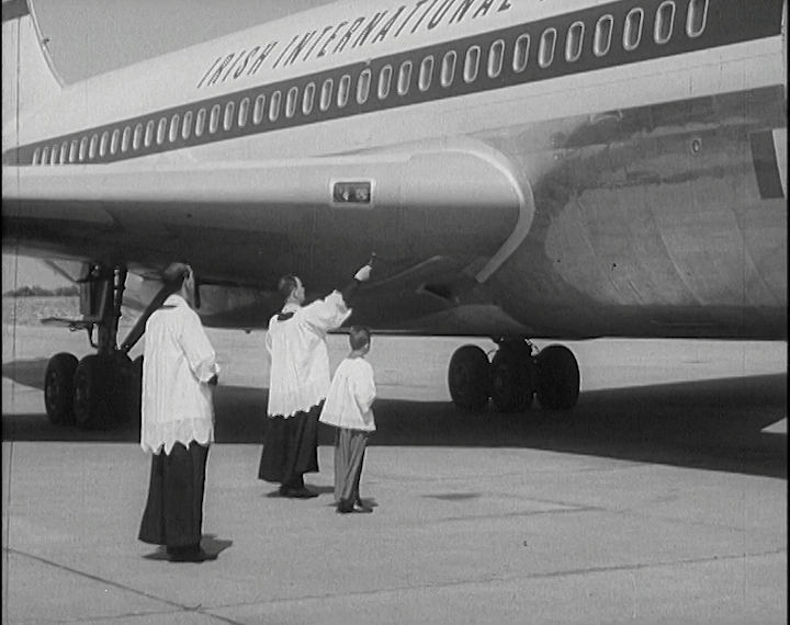 mv300aa_E210.3_Annual Blessing of Aer Lingus Fleet.