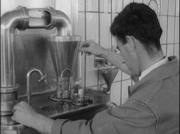 mv300aa_E216.2_Foreign Trade Body Visits Dundalk Brewery