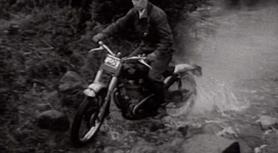 re-edit_mv276aa_e32.2_Motorcyclists Splash in Stapleton Cup